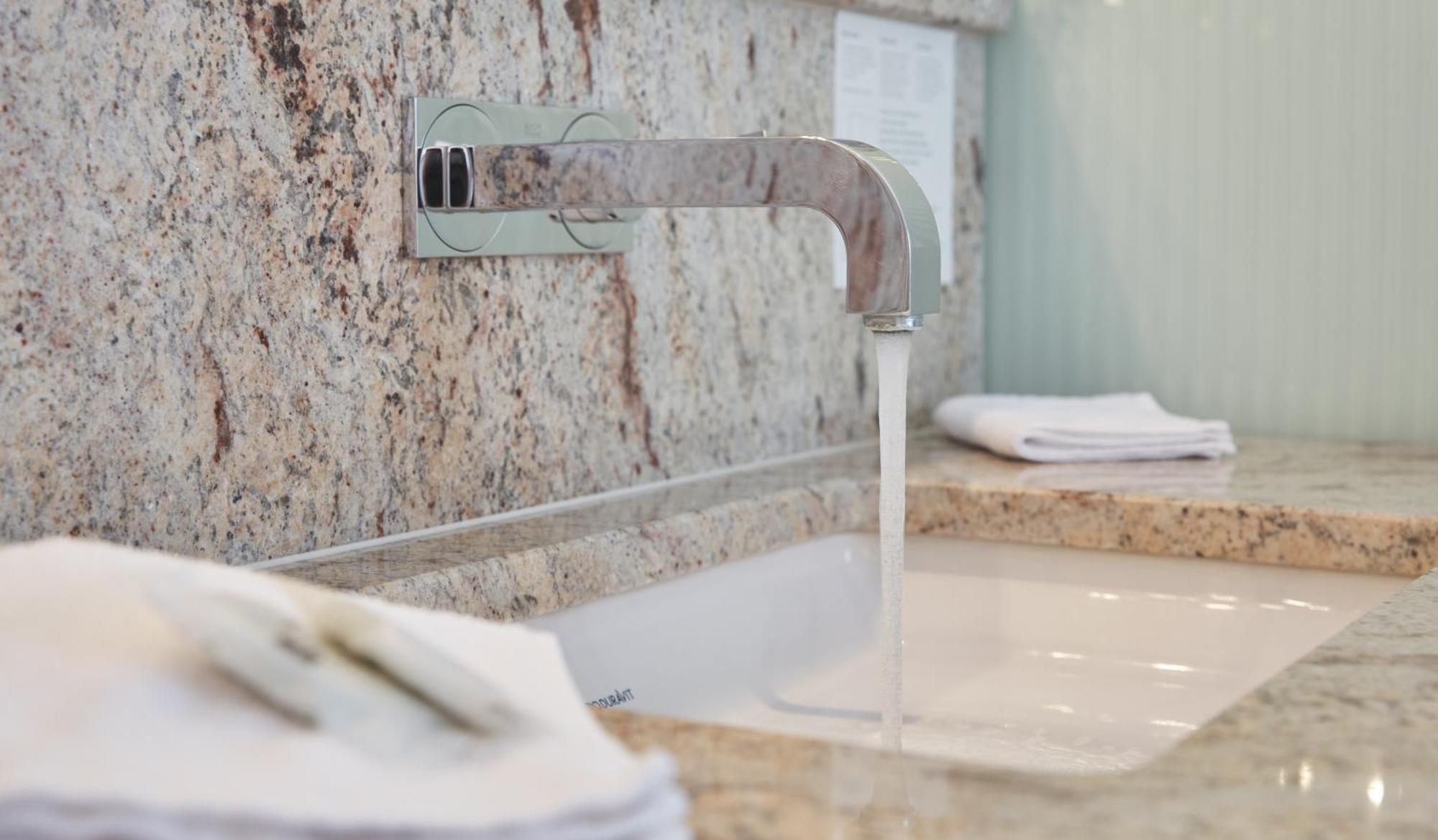 Kluet Hotel Hamelin Phòng bức ảnh